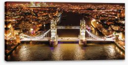 London Stretched Canvas 256900374
