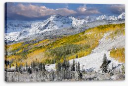 Mountains Stretched Canvas 396816071