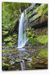 Rainforest cascade Stretched Canvas 67481584