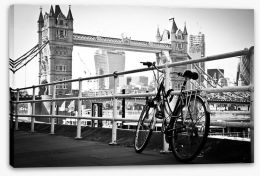 Bicycle by the Thames Stretched Canvas 74244264