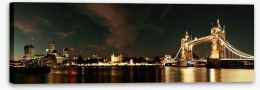 Tower Bridge at night Stretched Canvas 91737371