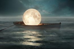 The moon boat